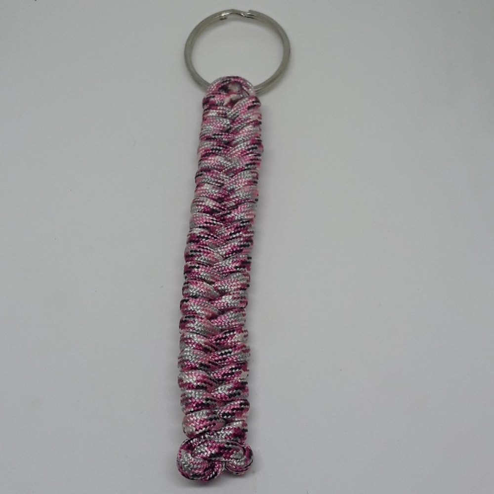 paracord keychain